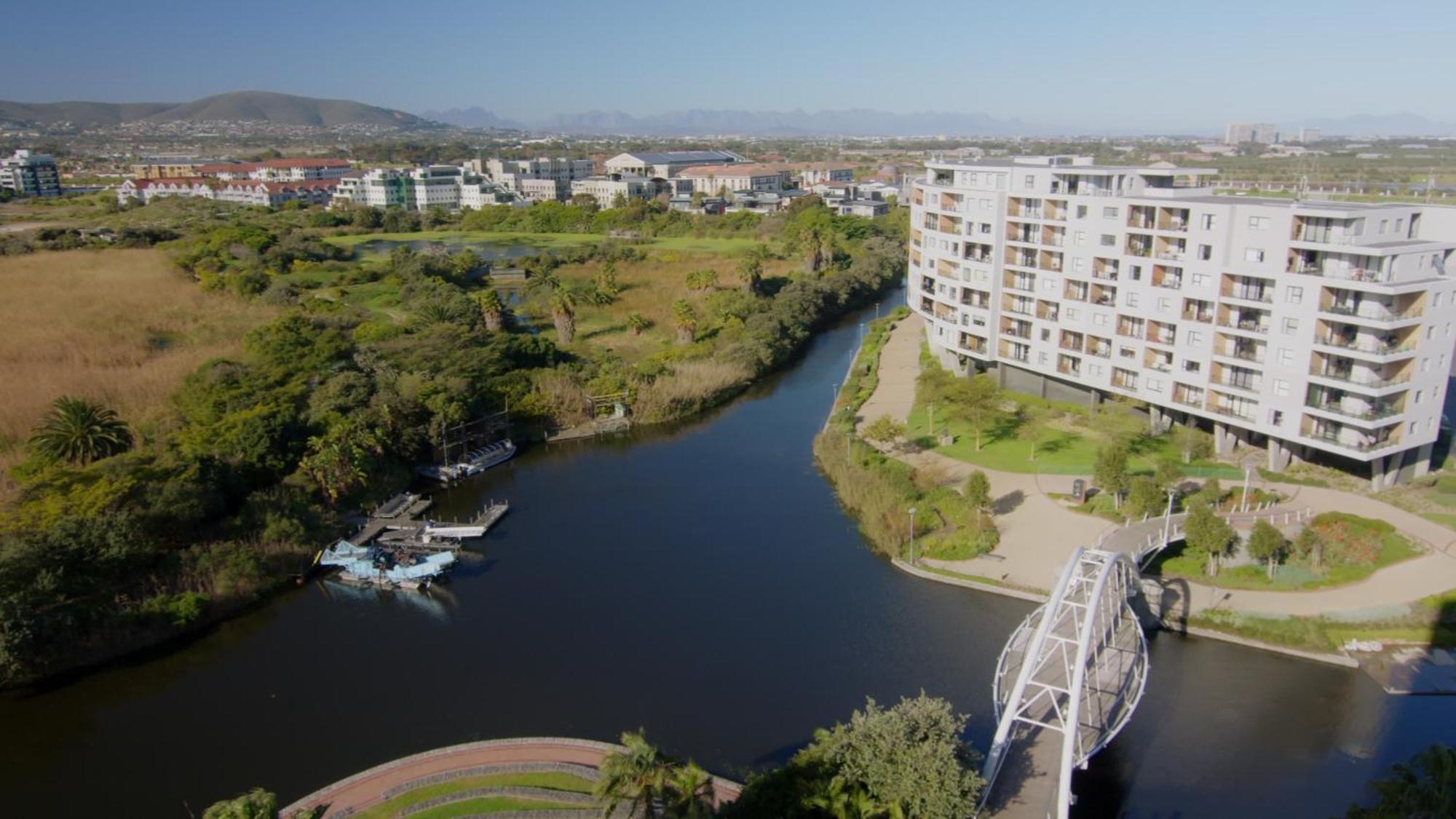 Citystay Apartments Century City Kapstaden Exteriör bild